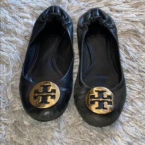 Tory Burch black leather gold reva flats size 7